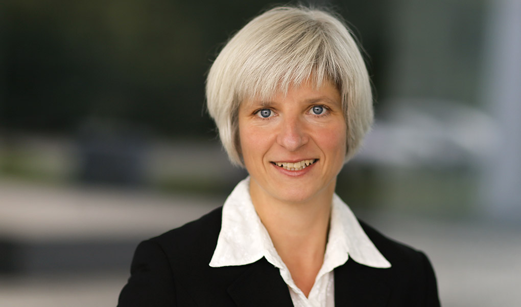 Prof. Andrea Eckhardt