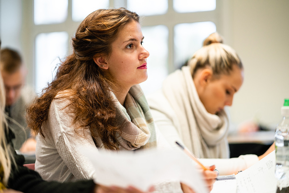 Auch für das Studienjahr 2019/2020 liegen bereits Zusagen zur Unterstützung von Studierenden der HSZG durch die Mitfinanzierung eines oder mehrerer Deutschlandstipendien vor. 