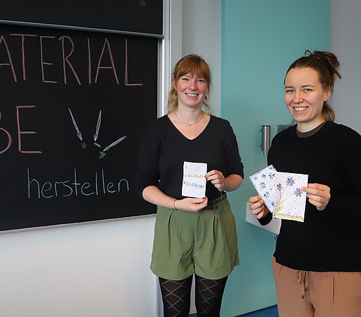 Two students from the Faculty of Social Sciences