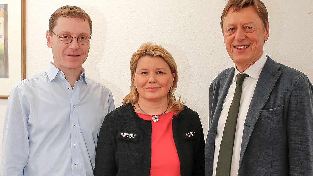 Dekan Prof. Mario Straßberger, Prof. Tatjana Nikitina, Prof. Clemens Renker