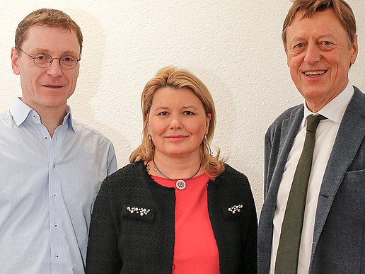Dekan Prof. Mario Straßberger, Prof. Tatjana Nikitina, Prof. Clemens Renker