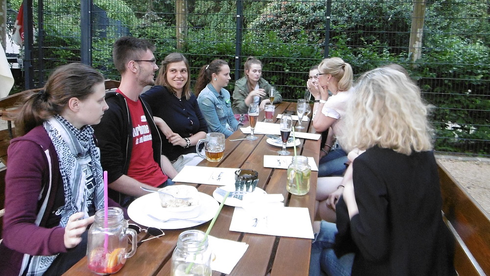 Czechs and Germans in conversation