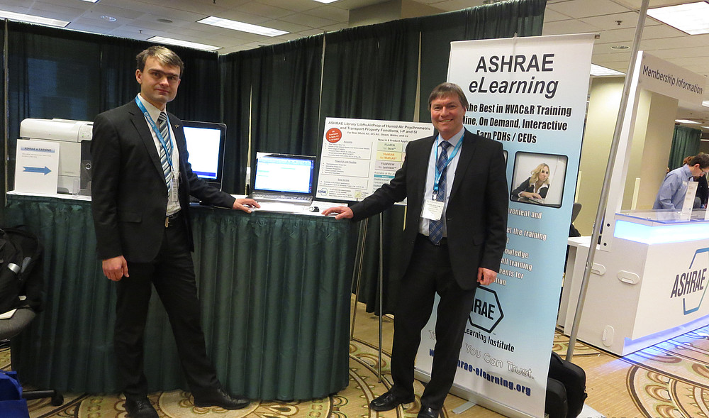 Prof. Kretzschmar (r.) und Dr. Herrmann stellten auf der "2018 ASHRAE Winter Conference" eine am Fachgebiet Technische Thermodynamik erarbeitete Stoffwert¬Programmbibliothek zur Berechnung der thermophysikalischen Eigenschaften von feuchter Luft vor.