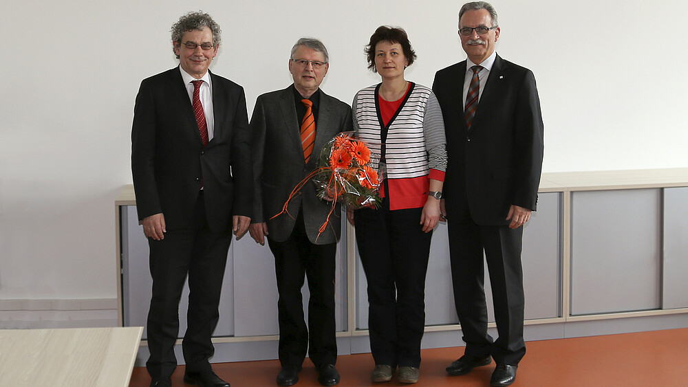 Prof. Dr.-Ing. habil. Karl-Heinz Wolf received recognition for his many years of close association with the HSZG