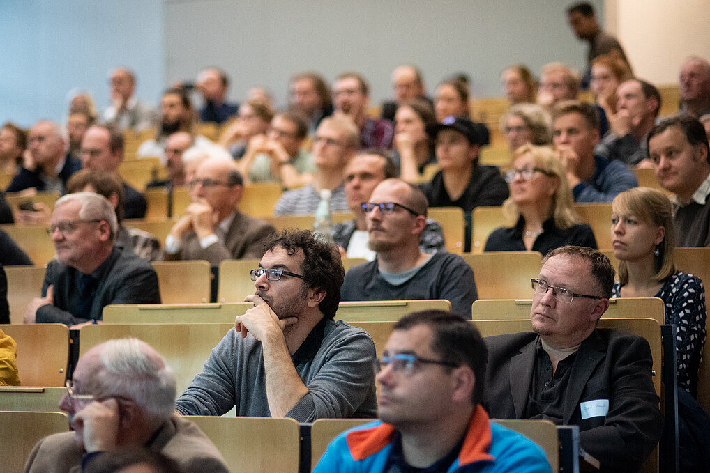 Gut gefüllter Hörsaal