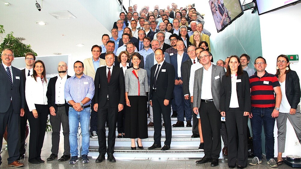 Participants in the idev40 project kick-off on June 14, 2018 at Infineon Austria (Source: Infineon Technologies Austria)
