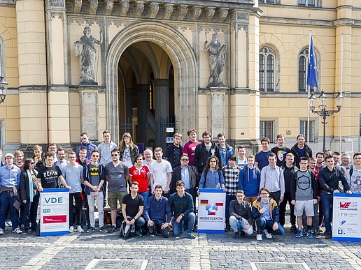 Traditional group photo in the sunshine in front of Zittau town hall