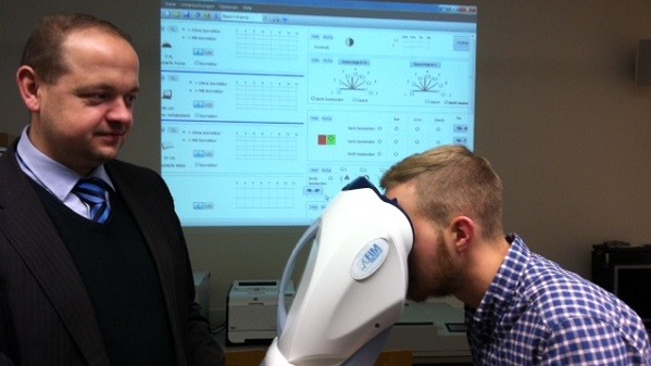 Der Studiengang Kommunikationspsychologie nutzt das neue Labor zur Messung von menschlichen Leistungsparametern