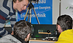 Bei der Konvent'a konnten die Besucher moderne Technik am HSZG-Stand selbst ausprobieren.
