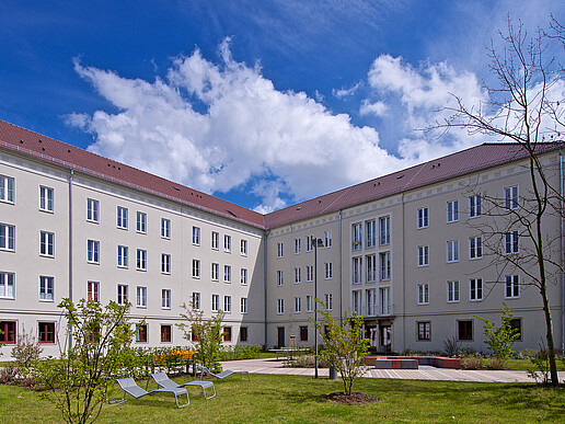 From single apartments to XL shared flats - the halls of residence of Studentenwerk Dresden offer living space that fits