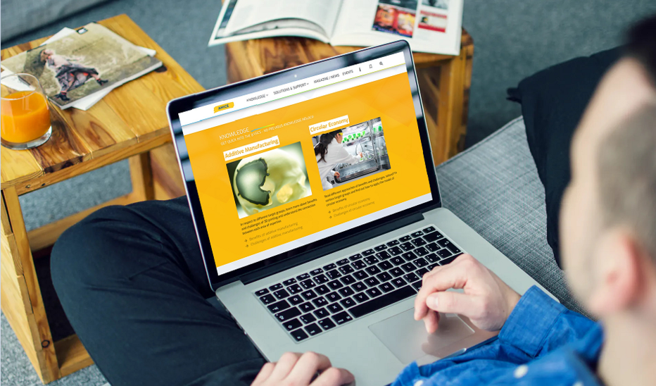 Foto: HSZG Laptop auf dem die Plattform geöffnet ist