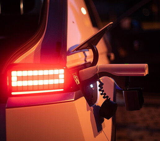 E-car charging plug