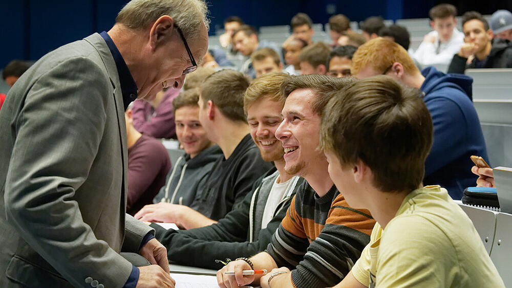 Students are very satisfied with their university supervisors when writing their thesis