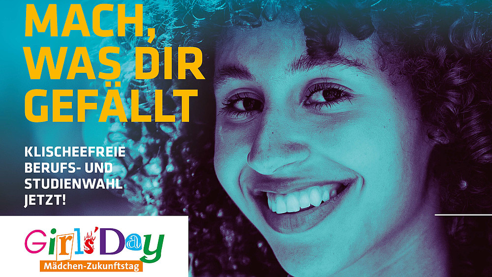 Graphic with close-up of a smiling girl with Girls' Day advertising slogan