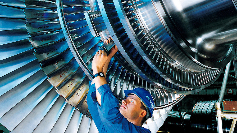 No hot air! A new method from DLR, TUD and HSZG simulates water vapor flows in turbomachinery