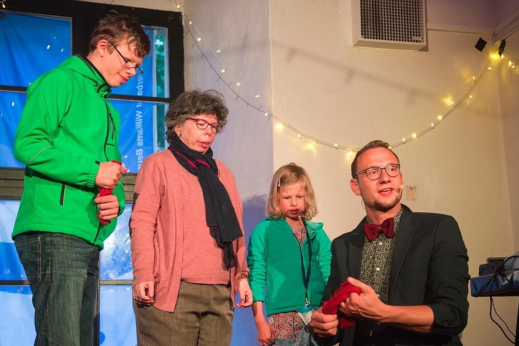 On Friday evening, magician Florian Steinborn cast a spell over all the guests at the Maus student club