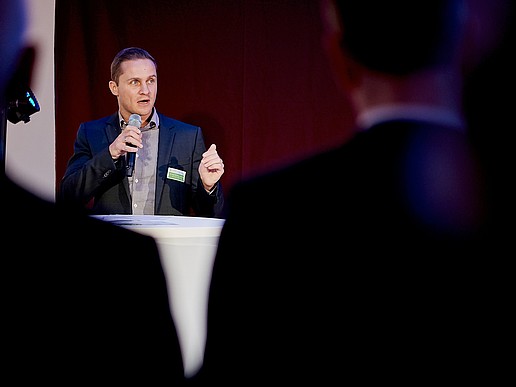 Vortragender Dr.-Ing. Clemens Schneider