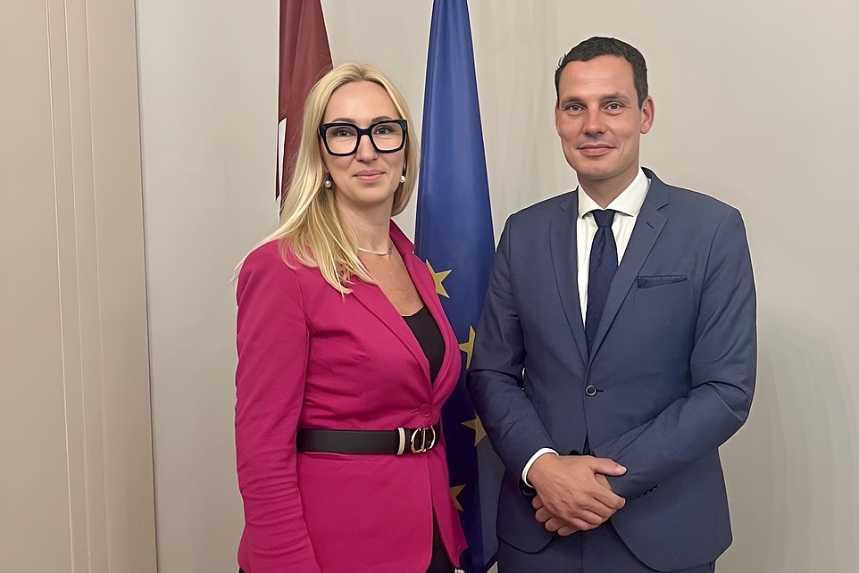 State Secretary Lauma Paeglkalna and Prof. Dr. Erik Hahn