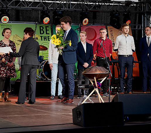 Presentation of the certificates to this year's Deutschlandstipendiat*innen