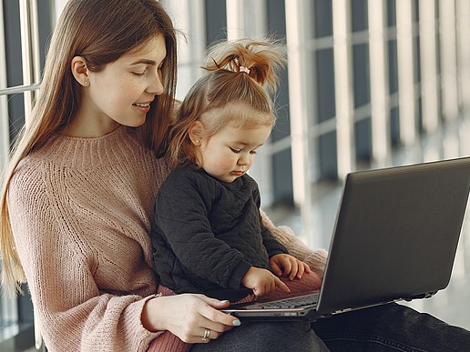 Podcast by students on the topic of working from home and childcare during the coronavirus crisis