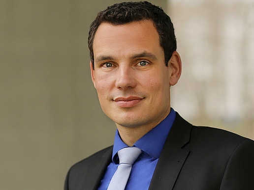 Prof. Erik Hahn