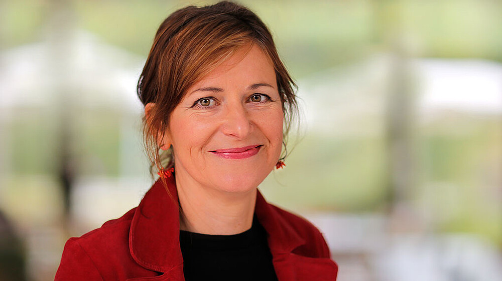 Porträt von Prof. Dr. Martina Zschocke.