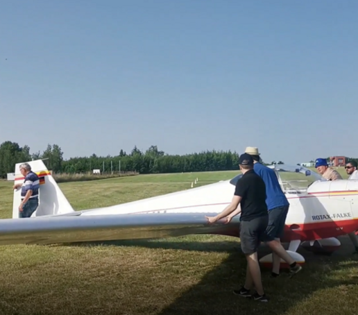 Motor glider
