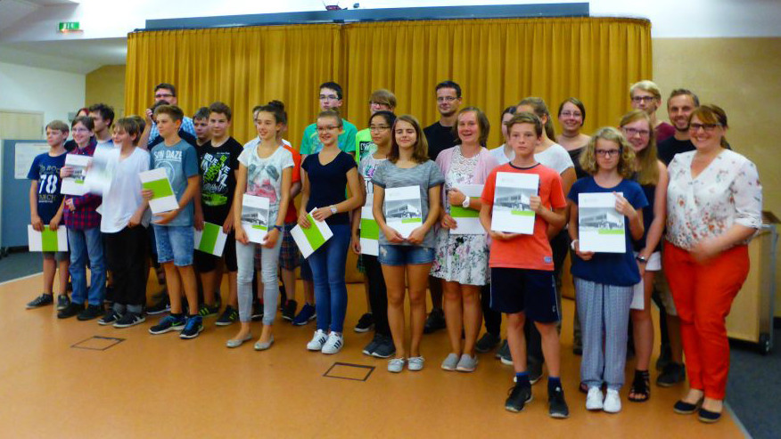 26 Year 8 pupils spent 4 days researching at the HSZG