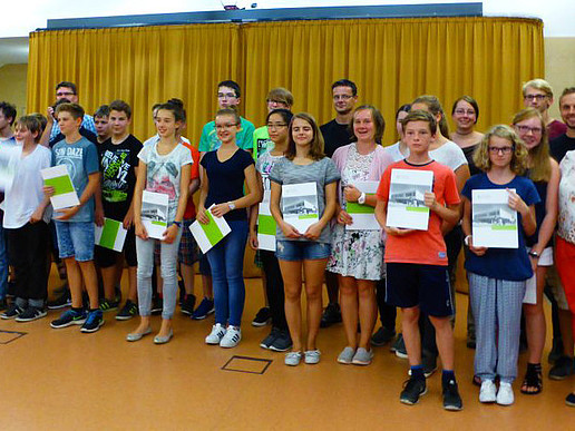26 Year 8 pupils spent 4 days researching at the HSZG