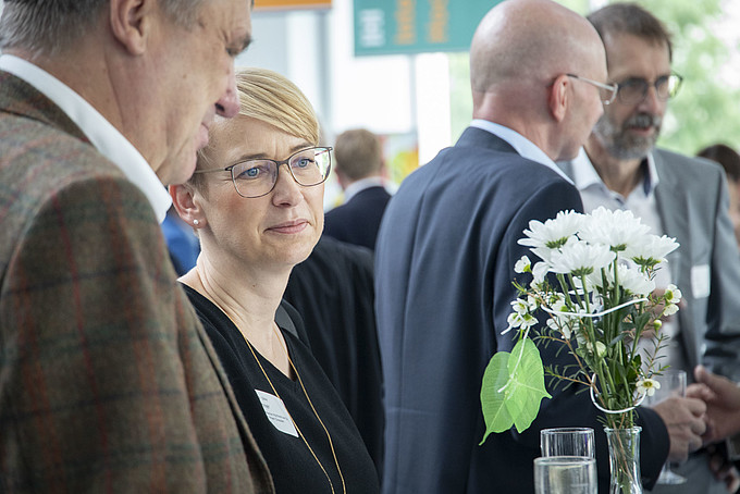 Guests in conversation