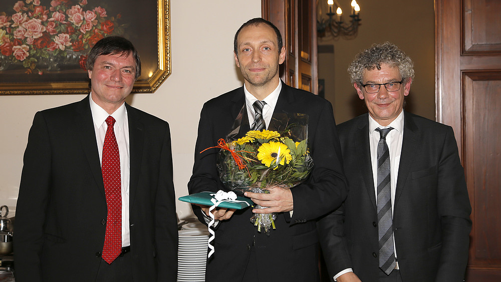 from left: Prof. Dr.-Ing. habil. Hans-Joachim Kretzschmar; Dr.-Ing. Matthias Kunick; Rector Prof. Dr. phil. Friedrich Albrecht