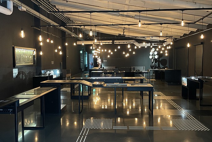 A light installation in a building at the Knappenrode energy factory.