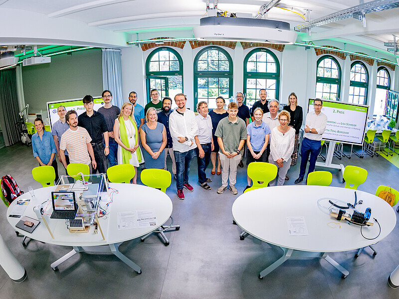 At the 2026 DLR Prize competition, students from all over Germany presented their school projects on high-temperature heat pumps and demonstrated their importance for a climate-friendly industry.