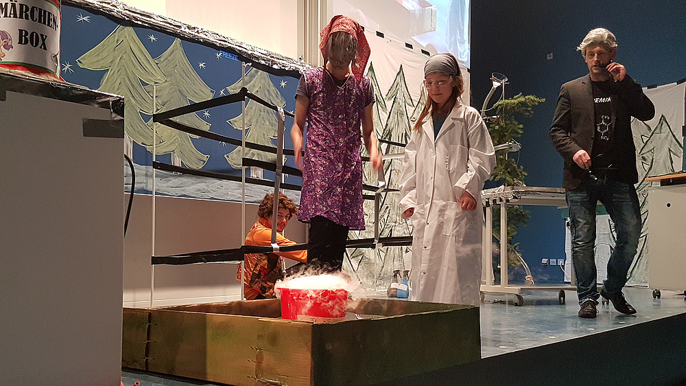 The children were diligent supporters at the chemistry show lecture