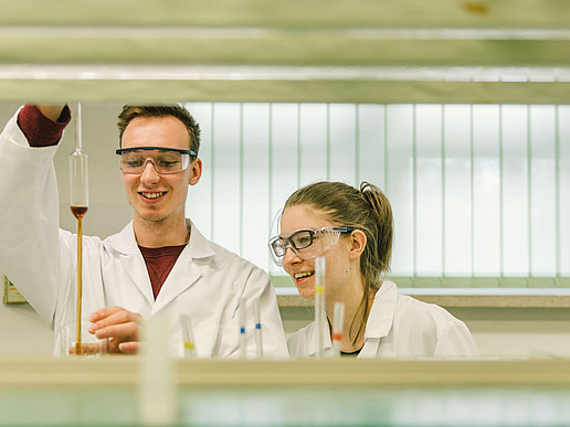 Ein Verständnis des Mikrokosmos der Moleküle und Atome ist für viele Innovationen notwendig.