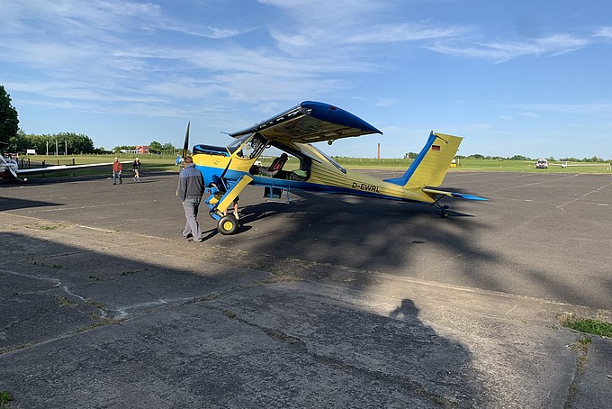 Dieser Schlepper brachte die Segelflugzeuge in die Luft.