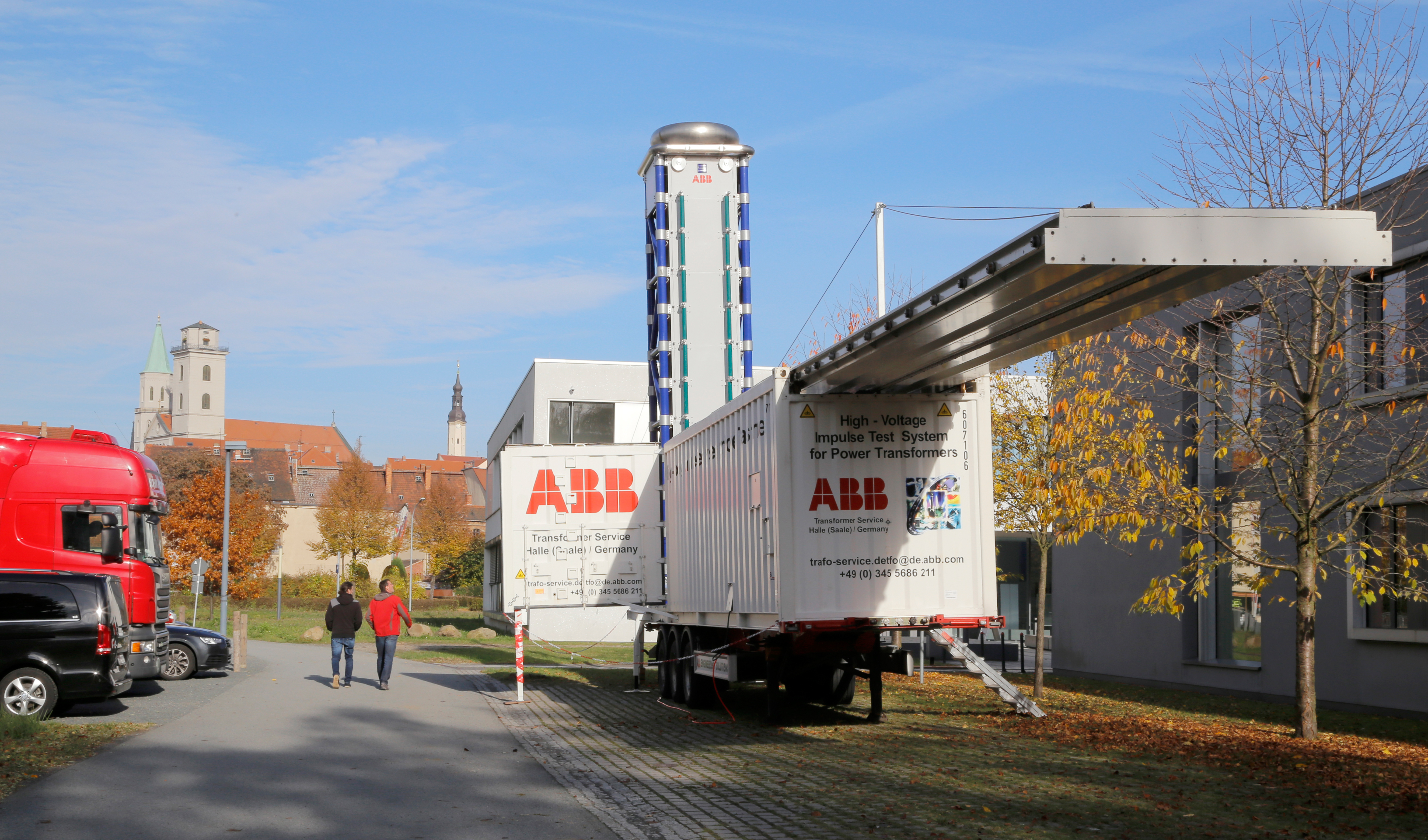 The exhibition was part of the "Transformers - Operation and Diagnostics" workshop organized by ABB AG